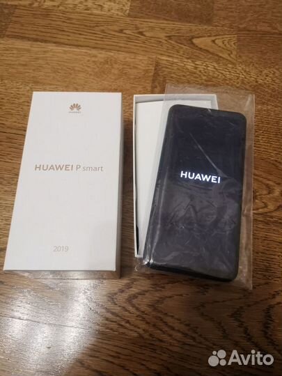 HUAWEI P Smart (2019), 3/64 ГБ