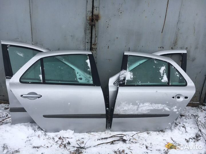 Дверь Лагуна 2 Laguna 2 Renault Рено