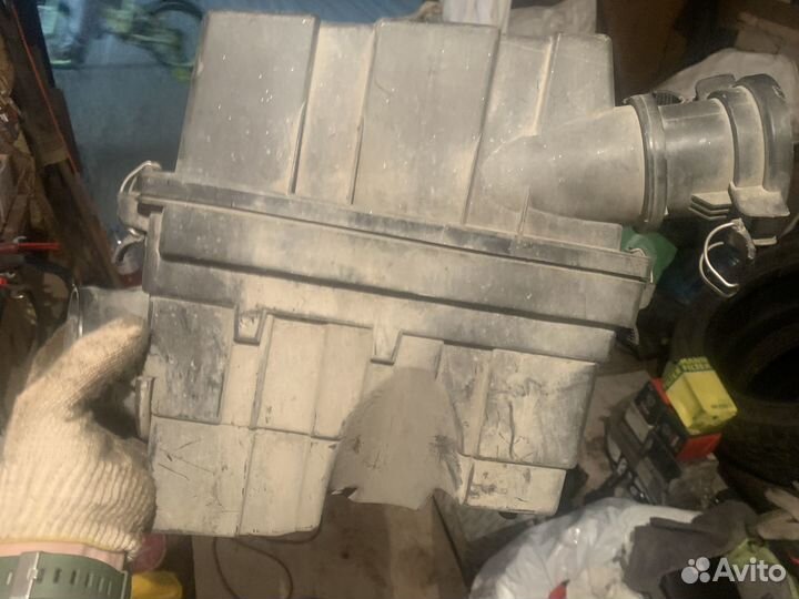 Корпус фильтра мерседес W124,E280