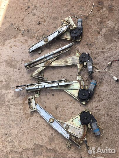 Стеклоподъемник волга