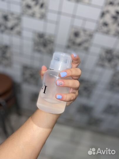 Модель на маникюр и педикюр