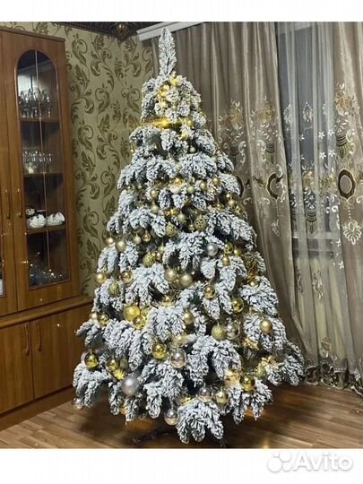 Ель искуственная заснеженная