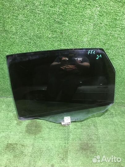 Стекло задней левой двери Ford Focus 1 хэтбчек