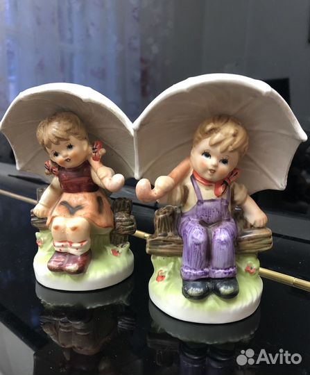 Две Фарфоровые статуэтки - дети