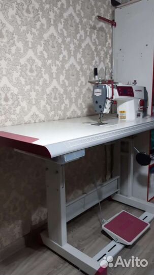 Швейная машина Avrora