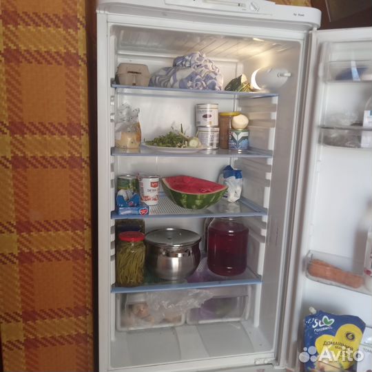 Indesit no frost Холодильник б/у