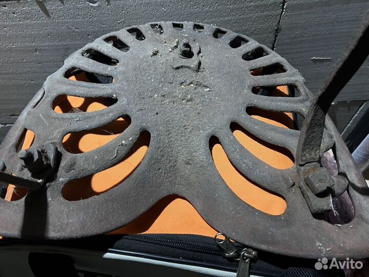 Сиденье от трактора антикварное