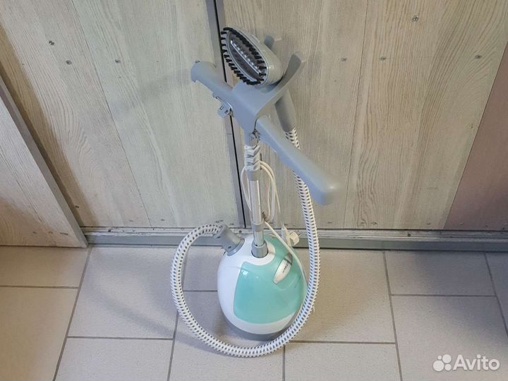 Отпариватель Scarlett SC-GS130S01 белый