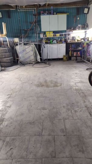 Гараж, > 30 м²