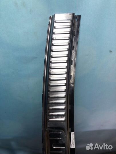 Накладка задней панели 7P0863459E