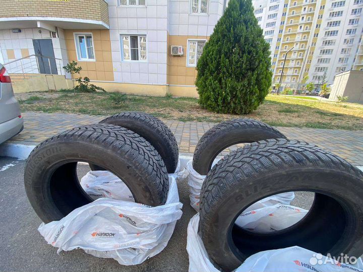 Bridgestone Blizzak Spike-01 225/60 R17