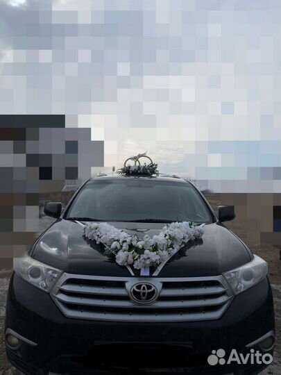 Свадебные украшения на машину