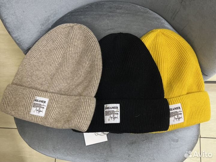 Шапки женская