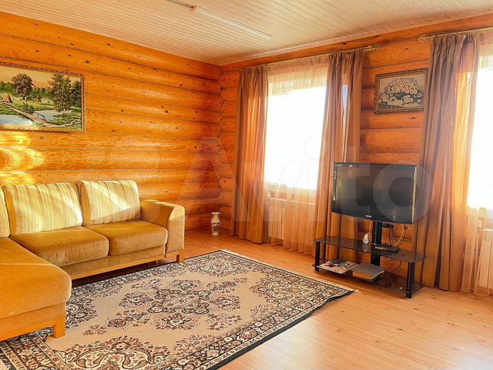 Коттедж 140 м² на участке 10 сот.