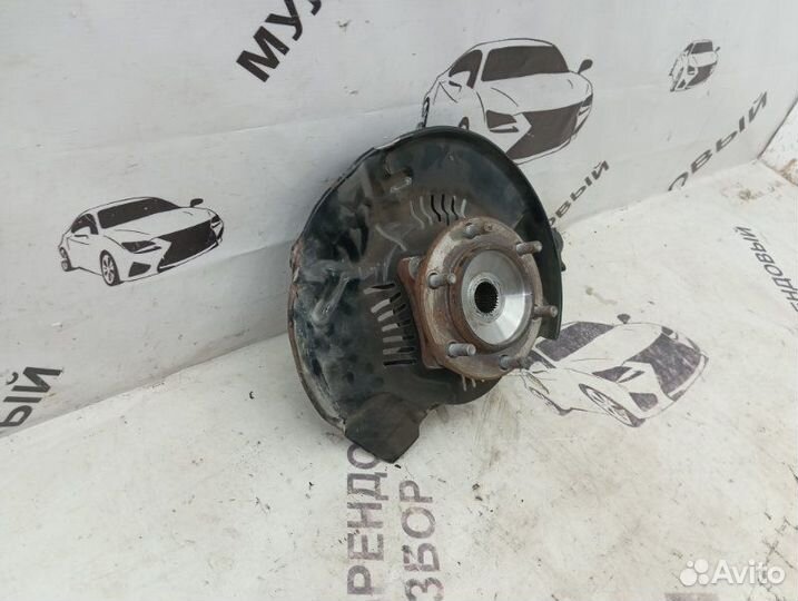 Кулак поворотный передний левый Toyota Land