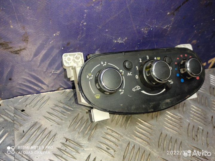 Блок управления климат-контролем Renault Duster LE