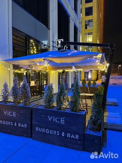 Уличный зонт для кафе