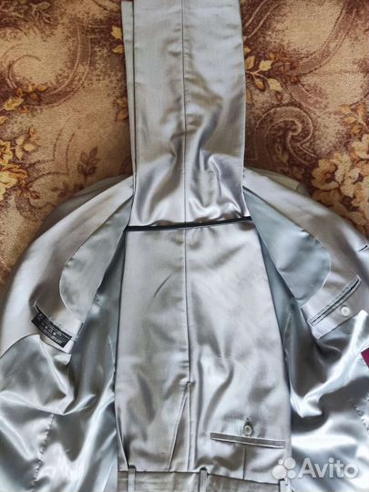 Костюм мужской