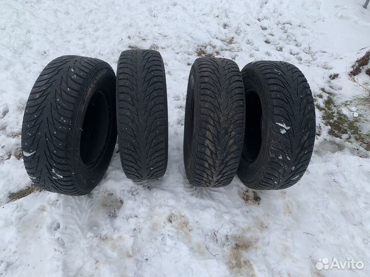 Yokohama Ice Guard Stud IG55 245/70 R16