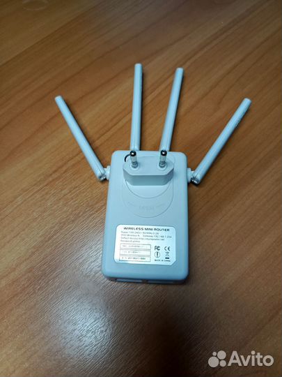 Мини Wifi роутер 2,4G 300Mbps Беспроводная-N сеть