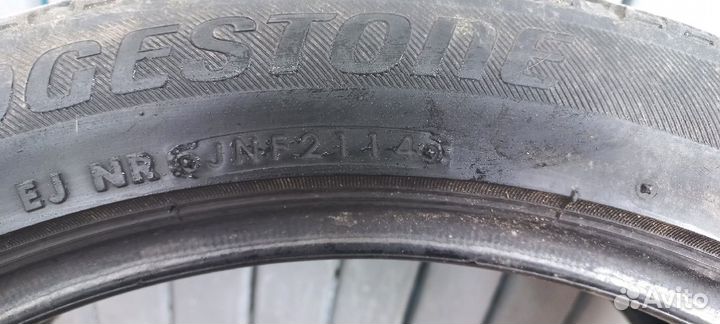 Bridgestone Blizzak VRX 255/40 R19