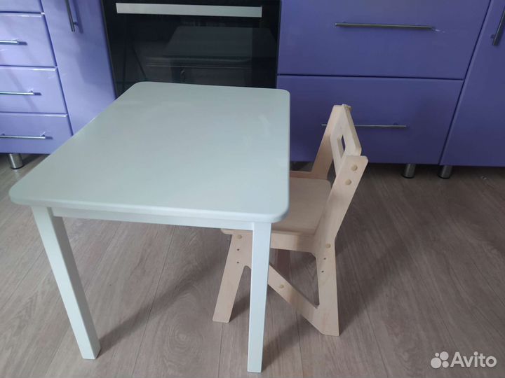 Детский стол и стул