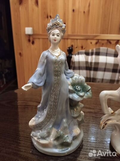 Статуэтки Хозяйка Медной горы Гжель Конь Огонь лфз