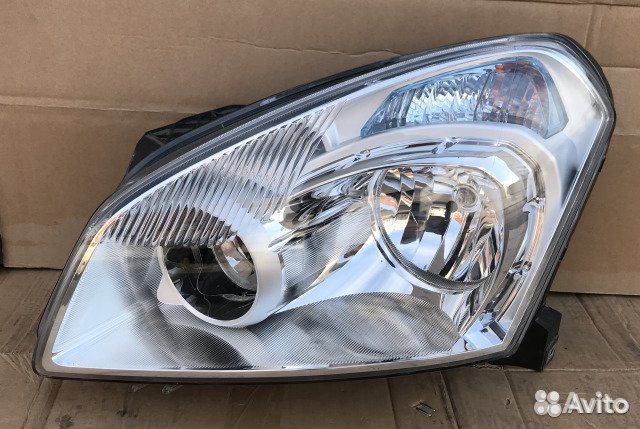 Фара передняя левое на Nissan Qashqai (J10)