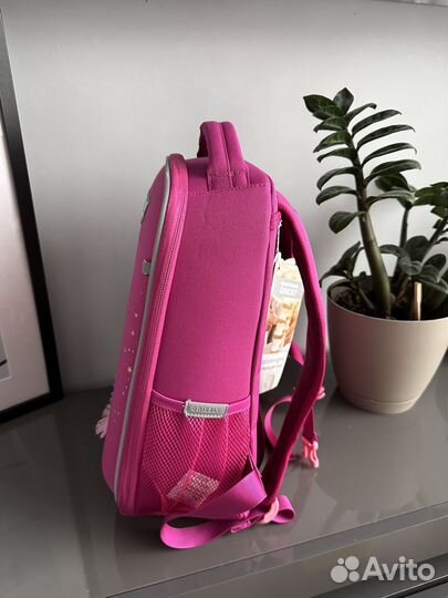 Новый школьный рюкзак для девочки
