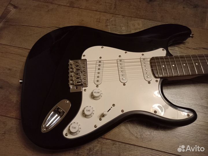 Электрогитара VGS Stratocaster