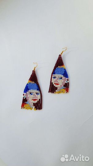 Оригинальные серьги из бисера