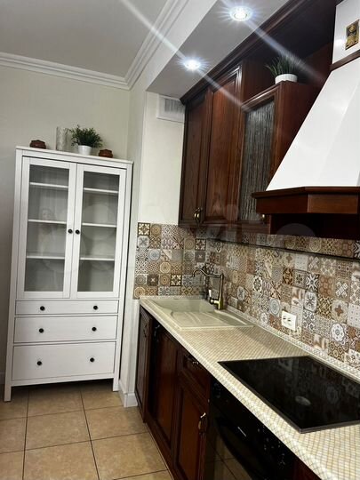 2-к. квартира, 70 м², 2/9 эт.