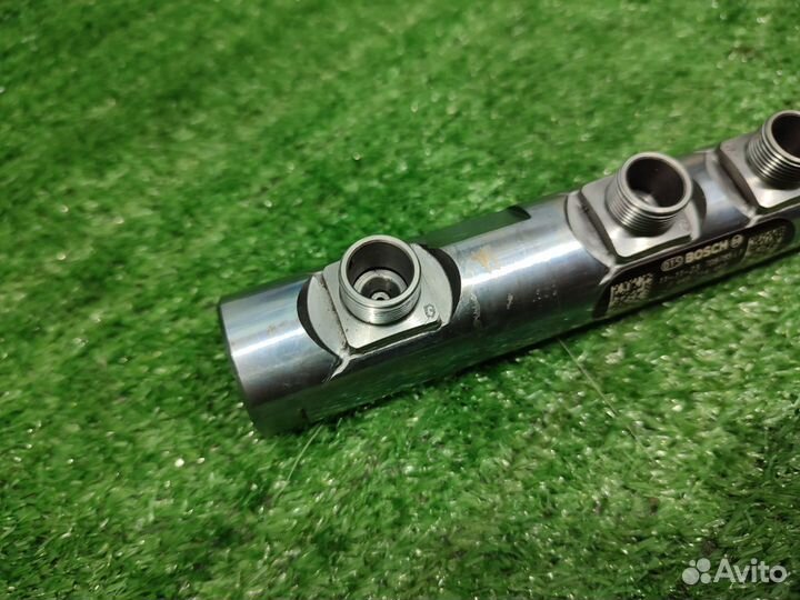 Топливная рампа BMW 5 F10 F11 (Дорест.) F10 2012