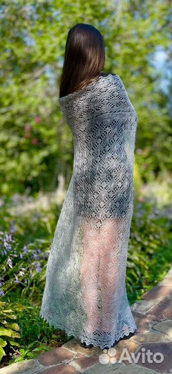 Пуховый платок серый Пуховая паутинка серая