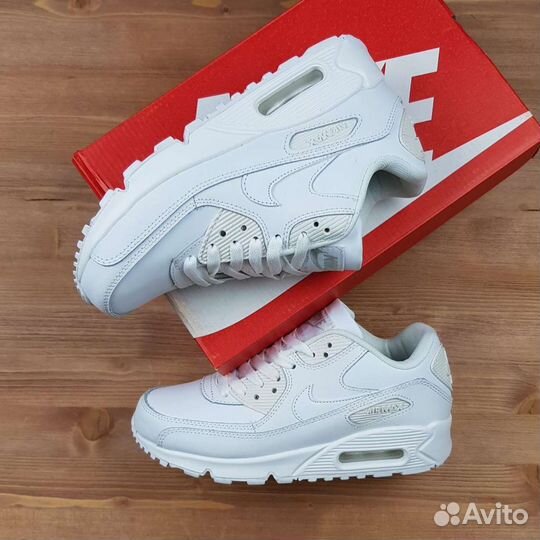 Женские Nike Air 90 кроссовки новые