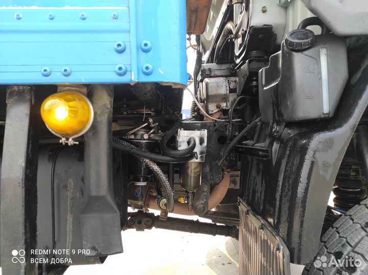 Промтоварный фургон Mitsubishi Fuso Canter, 2001