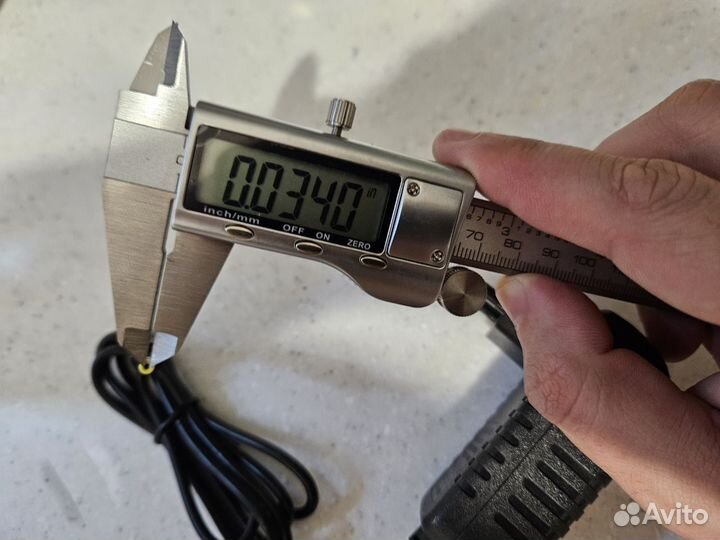 Зарядное устройство AC/DC адаптер