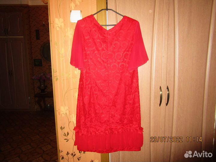 Платье гипюровое р. 52