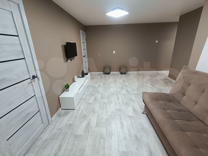 3-к. квартира, 42 м², 1/4 эт.