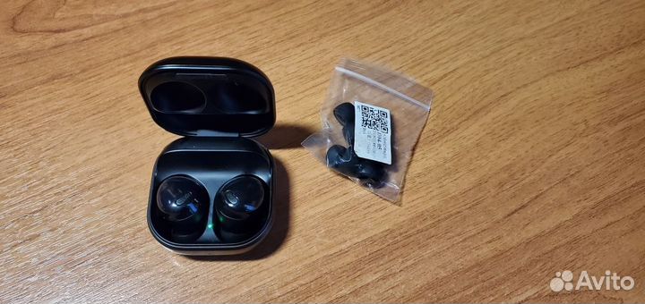 Беспроводные наушники Samsung Galaxy Buds Pro