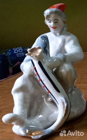 Фарфоровые статуэтки СССР четыре штуки, винтаж