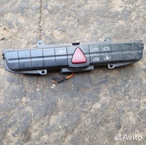 Блок кнопок центральной консоли Mercedes Vito W639