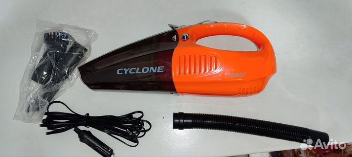 Автомобильный пылесос Starwind CV-110