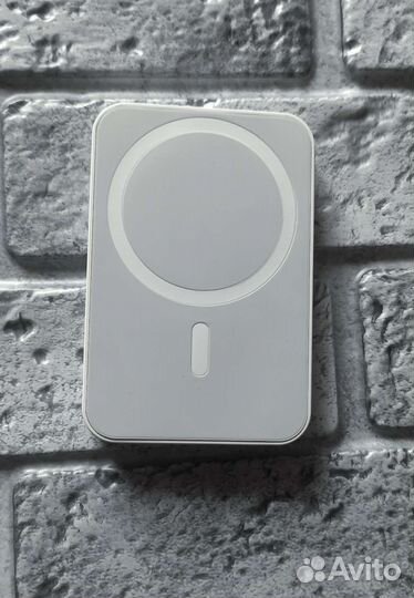 Magsafe battery pack