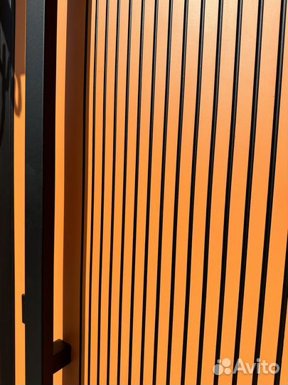 Уличная дверь с терморазрывом HPL