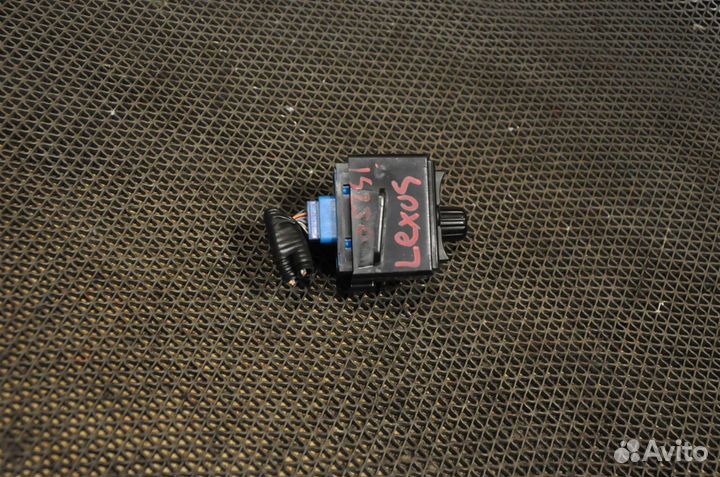 Кнопка Lexus IS250 GSE20