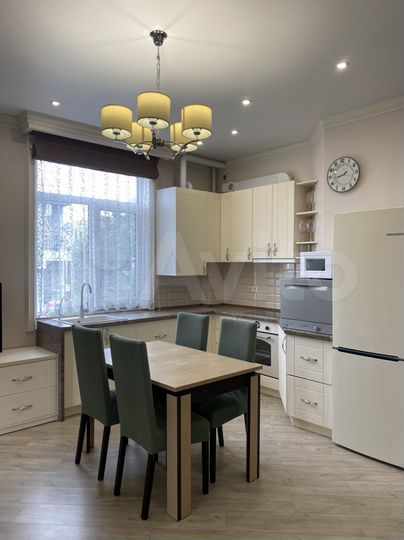 2-к. квартира, 46 м², 2/4 эт.