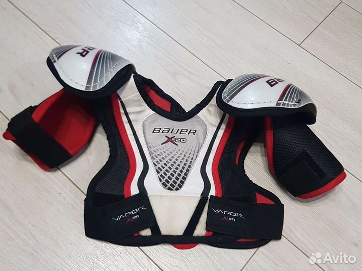 Нагрудник хоккейный bauer