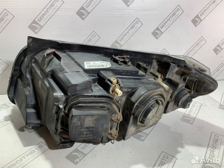 Фара передняя правая Bmw X1 E84 2009-2012