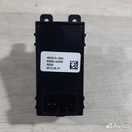 Кнопка стеклоподъемника передняя правая Kia Ceed